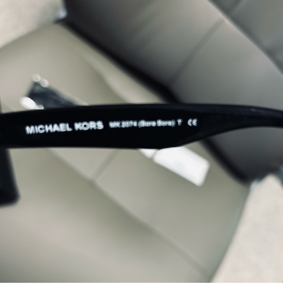 NEW WITH DEFECTS WOMENS MICHAEL KORS #MK2074 (Bora Bora) Sunglasses Color 30054L - Picture 7 of 16